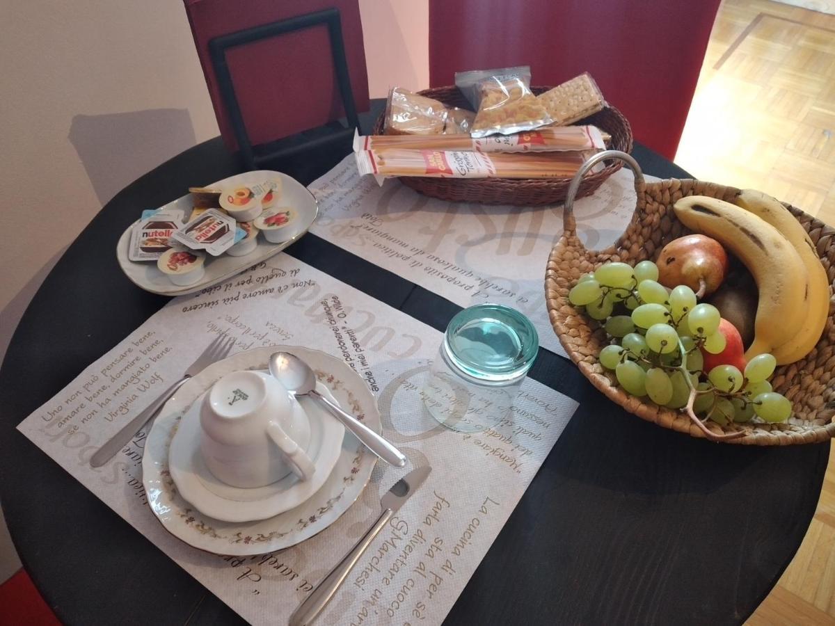 Bed and Breakfast Lo Scoiattolo Giaveno Exterior foto